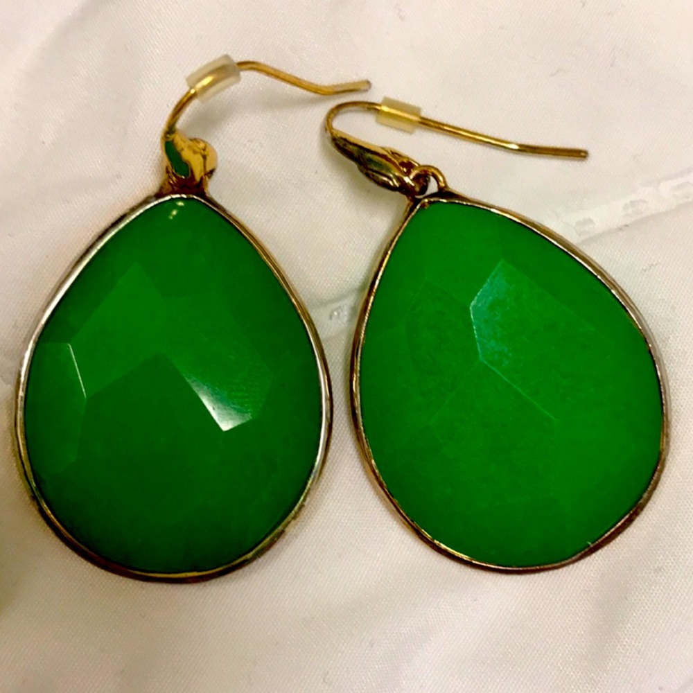 ISO!!! I am looking for these earrings!!!